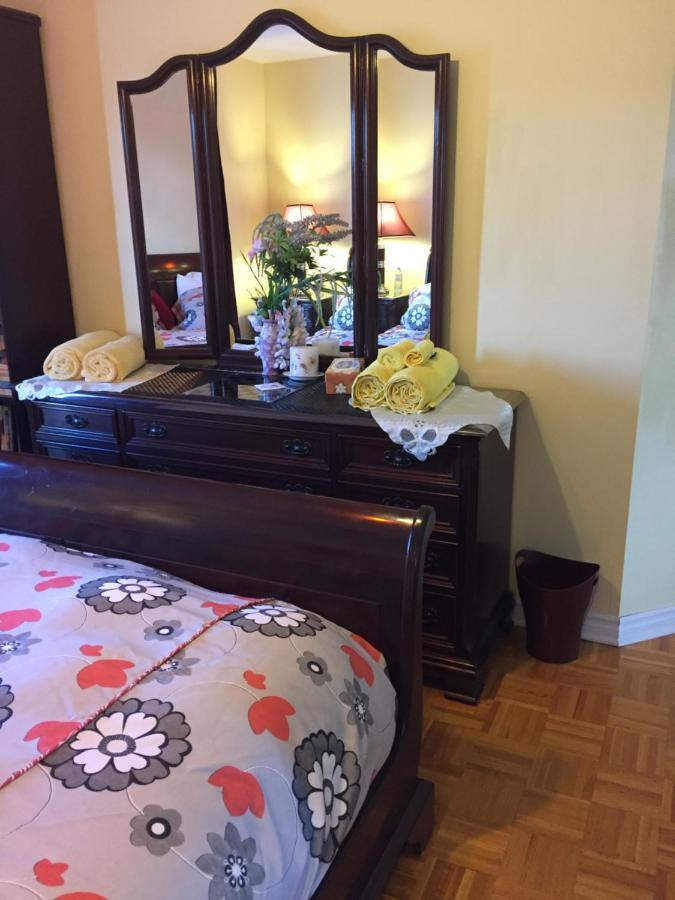 Water View Apt Near Downtown& Airport Apartment